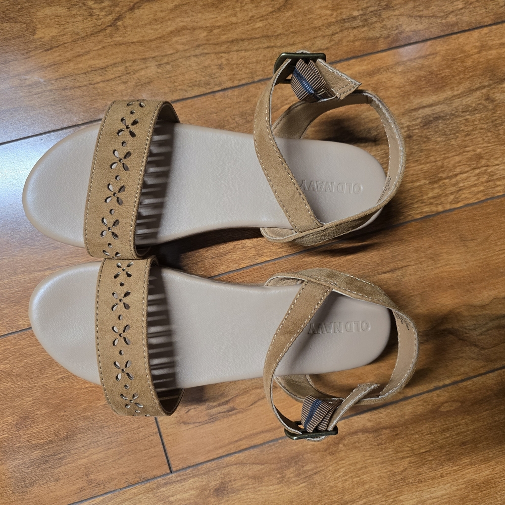 Old Navy Faux-Suede Sandals For Girls
